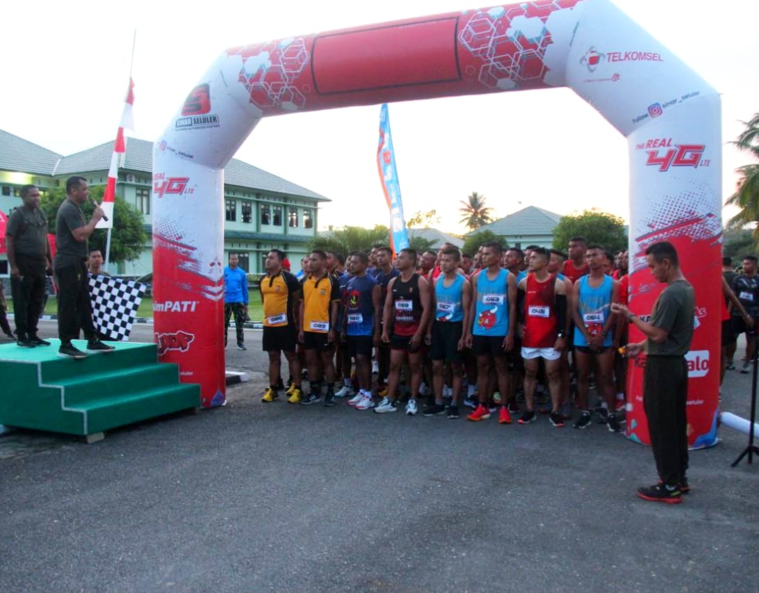 Brigade Infanteri 27/Nusa Ina Gelar Acara Syukuran dan Olahraga bersama Peringati HUT ke 5 Brigif 27/NI