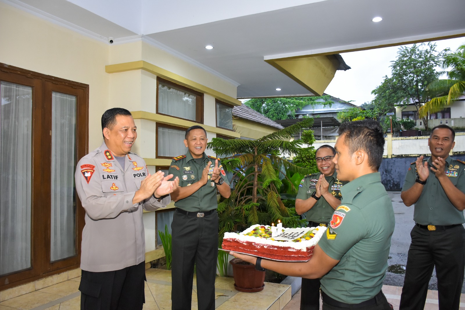 Surprise Pangdam Pattimura, untuk Kapolda Maluku