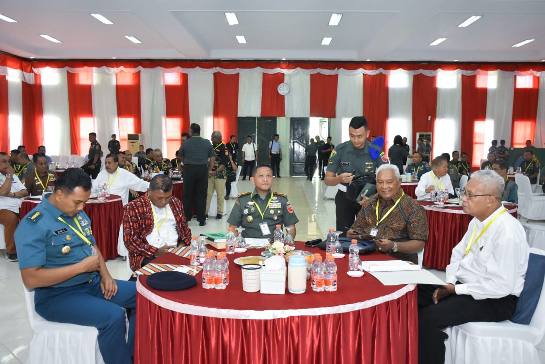 Buka Sarasehan, Pangdam Pattimura: Pelurusan Sejarah Bagian dari Penghargaan Terhadap Perjuangan Para Pendahulu