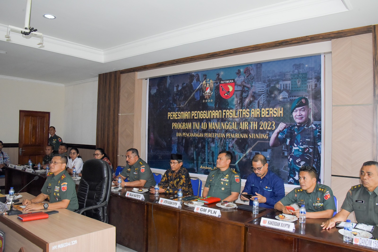 Pangdam Pattimura Ikuti Vicon Kasad Resmikan Penggunaan Fasilitas Air Bersih