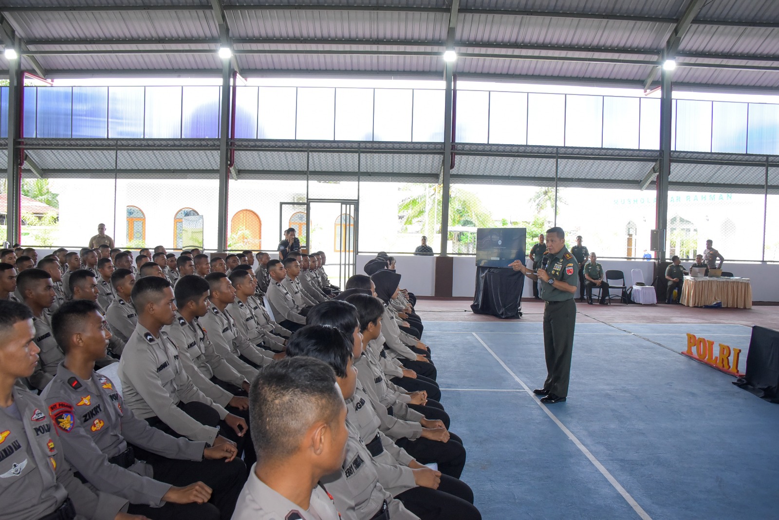Wujud Lain Sinergitas, Pangdam Pattimura Beri Pembekalan Bintara dan Tamtama Polda Maluku