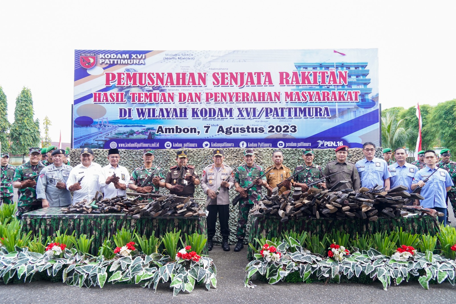 Kodam XVI/Pattimura Gelar Pemusnahan 723 Senjata Api Sisa Konflik