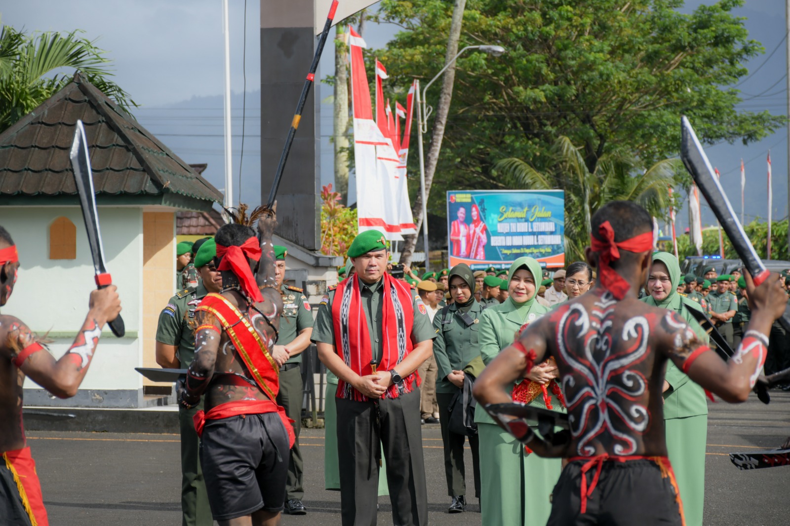 Passing In Parade Pangdam XVI/Pattimura