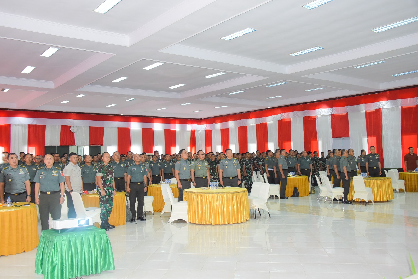 Prajurit Kodam Pattimura Terima Sosialisasi Netralitas TNI Dari Pusterad