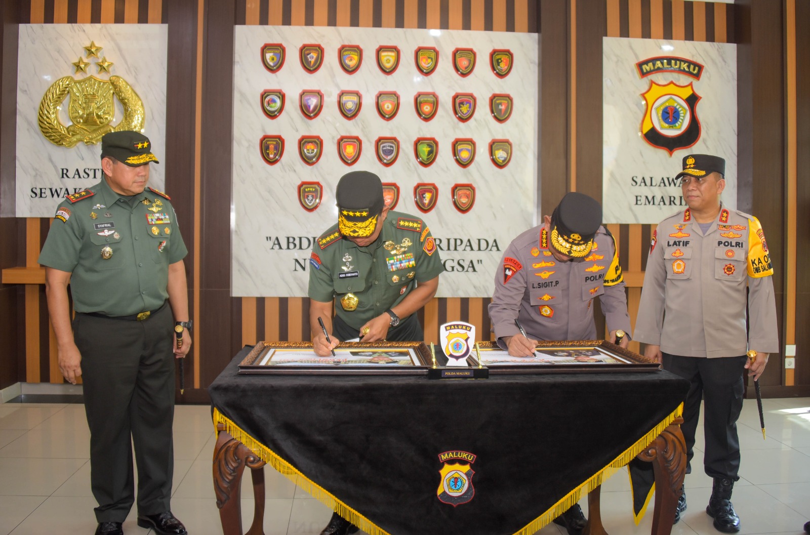 Pangdam Pattimura Dampingi Panglima TNI dan Kapolri Kunjungan Kerja di Wilayah Maluku