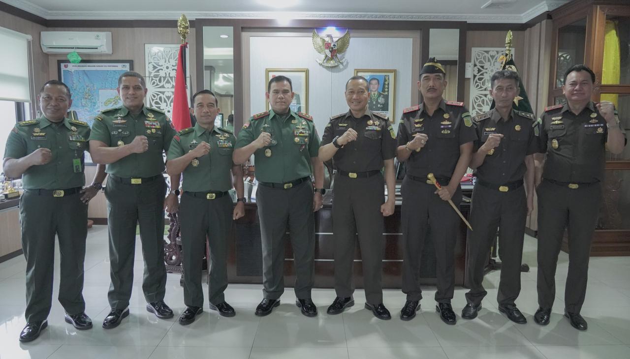 Pangdam Pattimura Terima Kunjungan Jaksa Agung Muda Pidana Militer