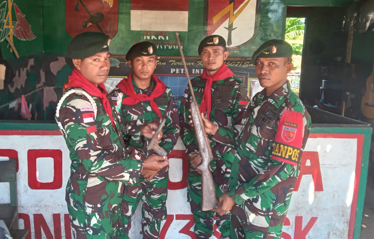 Berhasil Rebut Hati Rakyat, Personil Satgas Pam Puter Peroleh 3 Senpi Ilegal