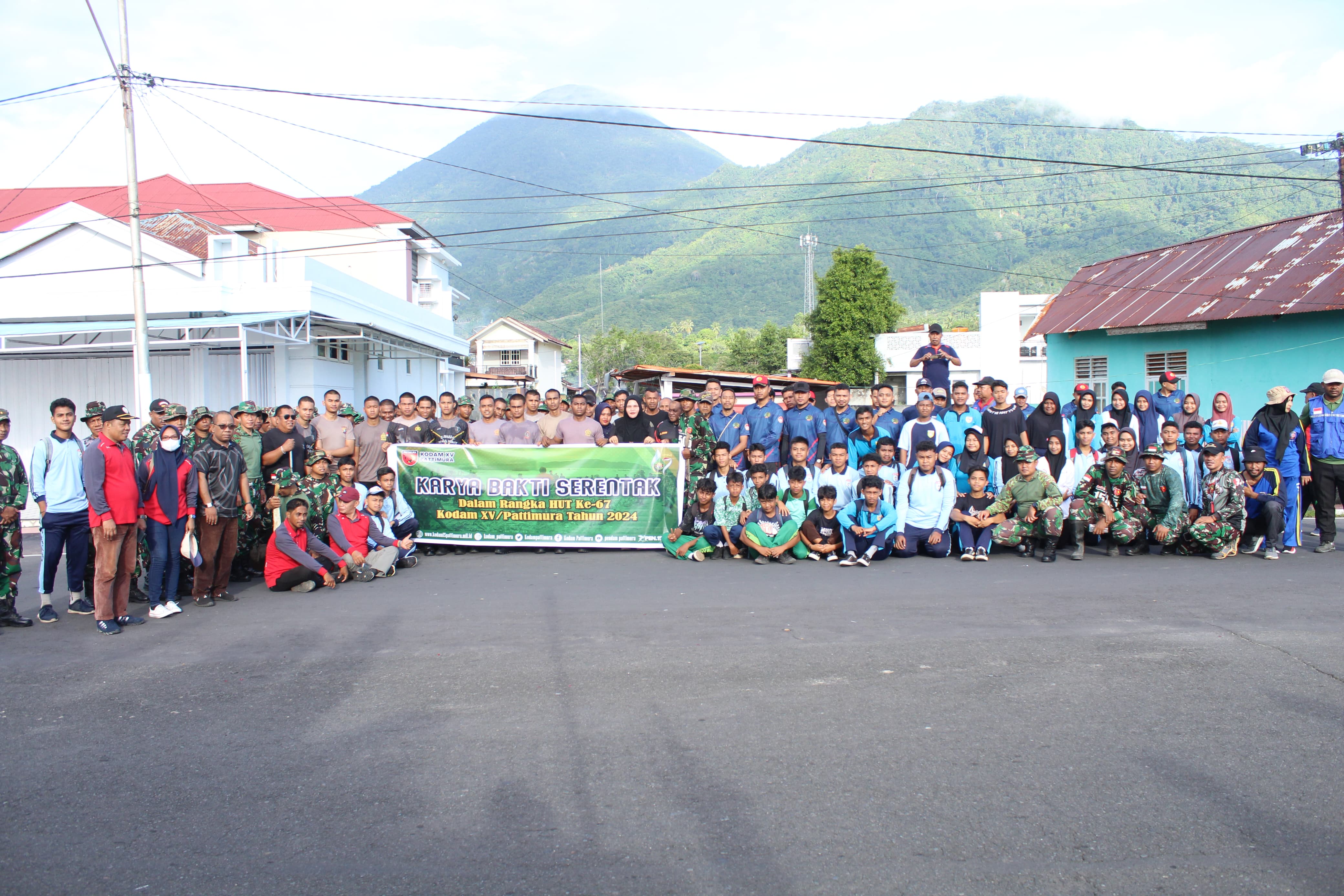 Sambut HUT Kodam XV/Pattimura, Kodim 1505 Tidore Gelar Karya Bakti Pembersihan Kali