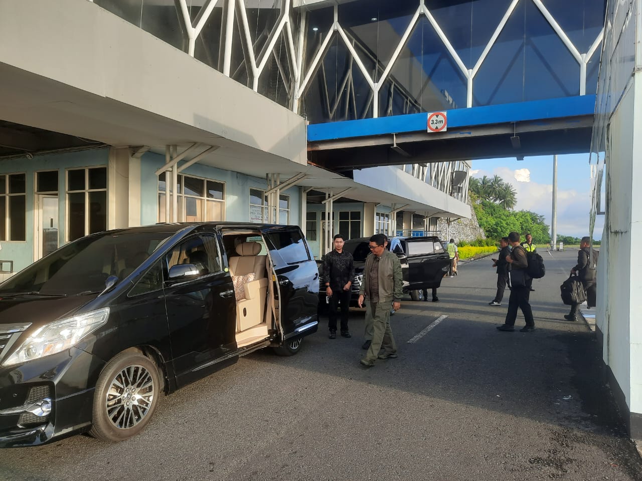 Denpom XV/1 Ternate melaksanakan kegiatan Walturdallalin kunjungan kerja Kepala BNPB, Letjen TNI Suharyanto,S.Sos., M.M,.