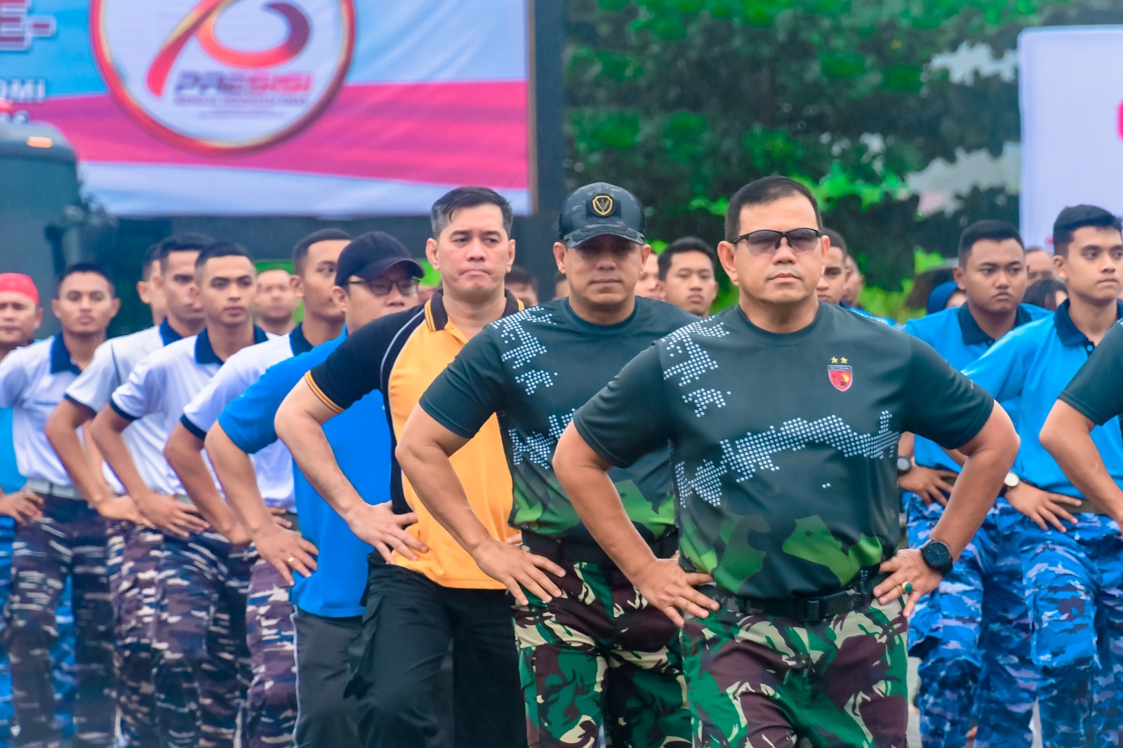 Peringati Hari Bhayangkara ke-78, Pangdam Pattimura Ikuti Olahraga Bersama.