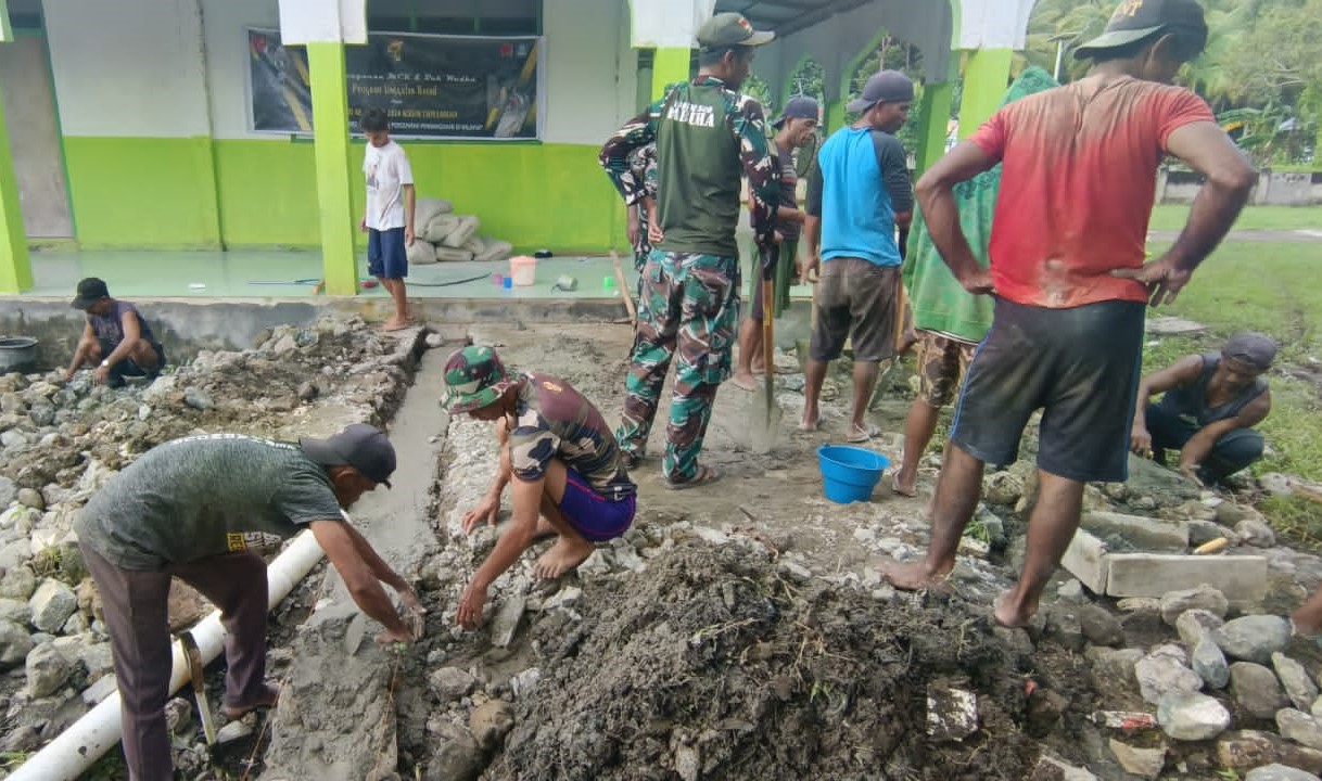 Masjid Nurul Fitrah Desa Nurjihat Jadi Sasaran Program Unggulan Kasad, Satgas TMMD Kodim 1509/Labuha Bangun MCK