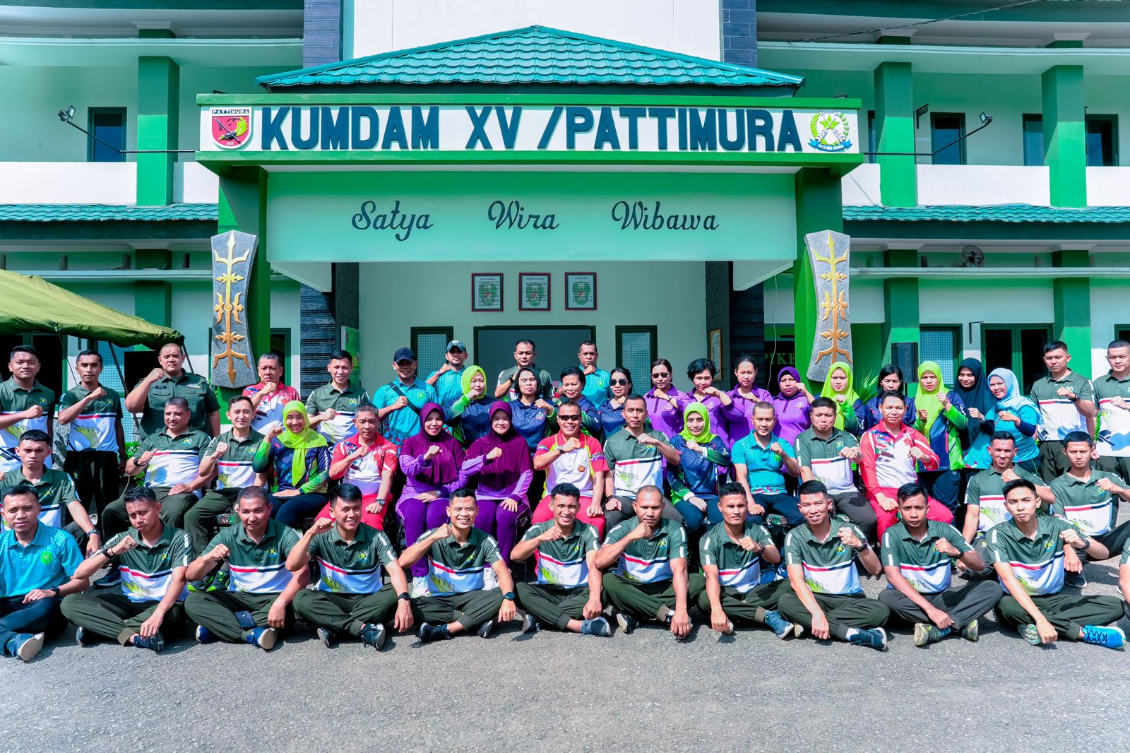 Olahraga bersama Orjen TNI di Kantor  Kumdam XV/Ptm.