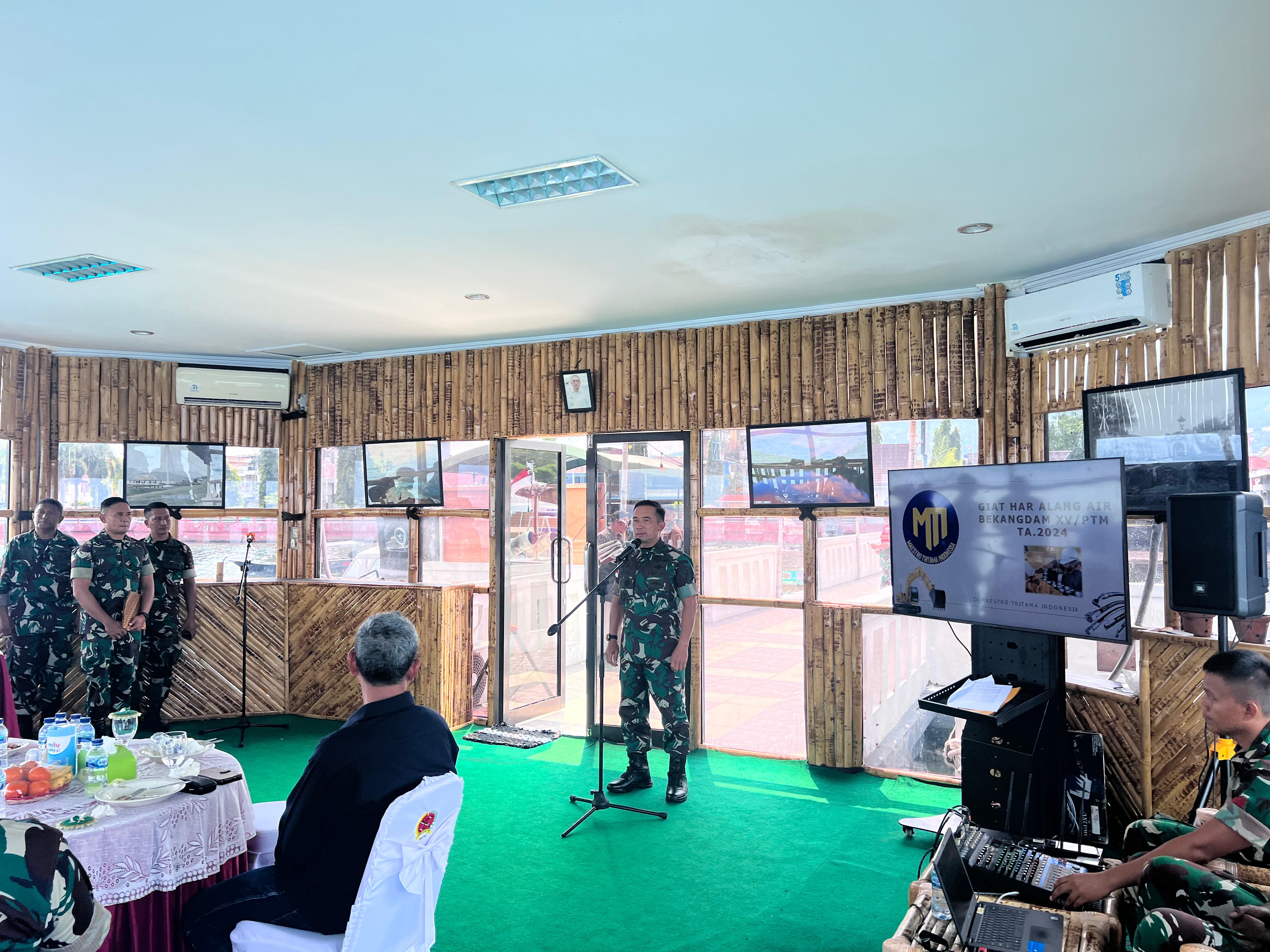 Kasdam Pattimura Hadiri Sea Trial Alat Angkutan Air Bekangdam