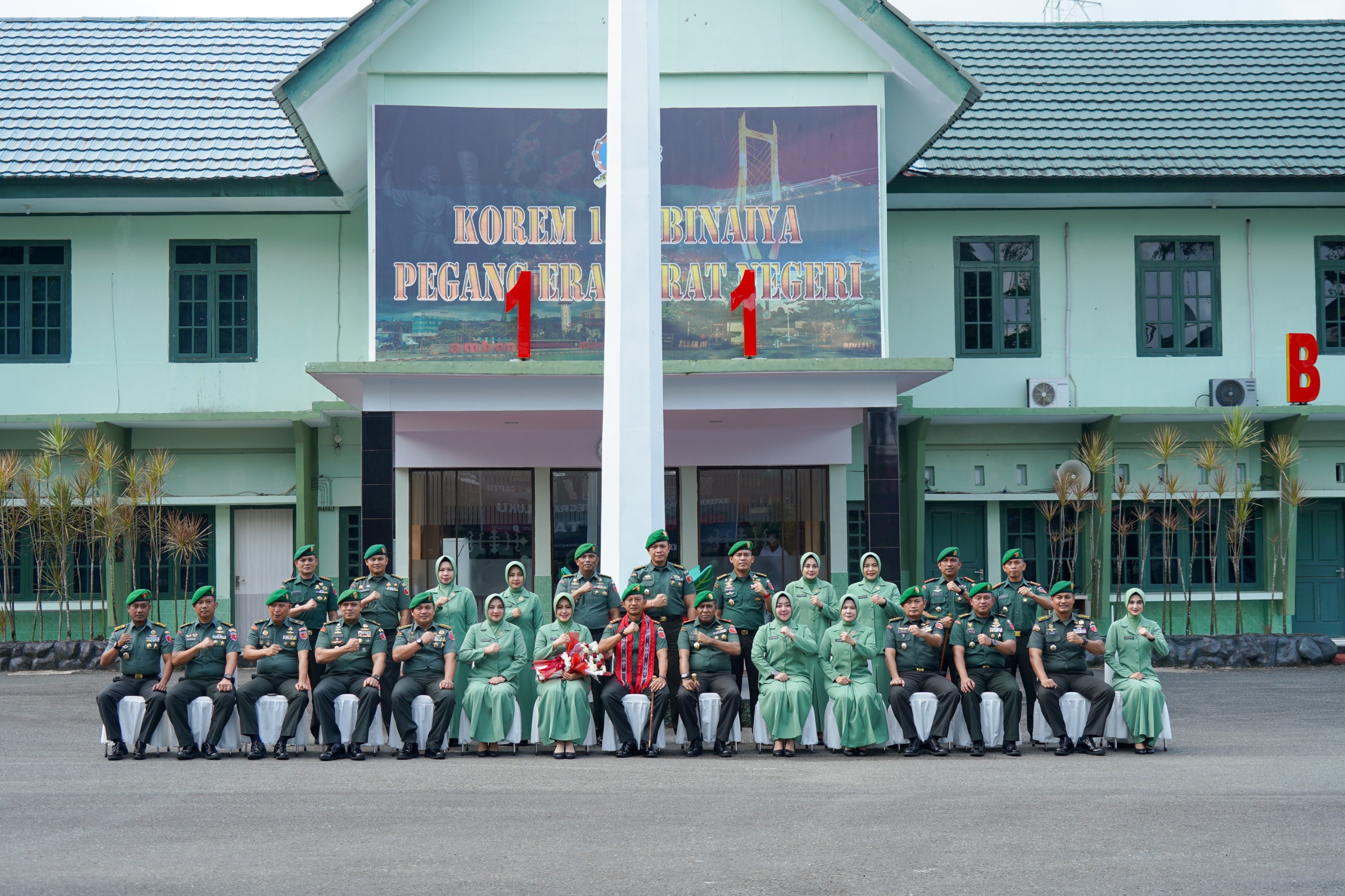 Kunjungi Korem Binaiya, Pangdam Pattimura Tekankan Netralitas TNI