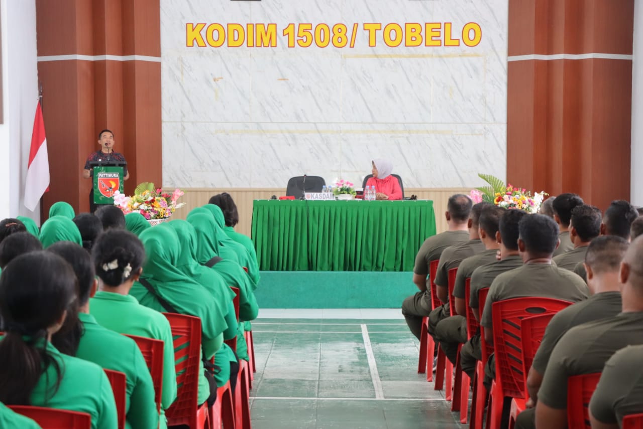 Kasdam XV/Pattimura Tekankan Disiplin Dan Sinergi Kepada Prajurit Kodim Tobelo
