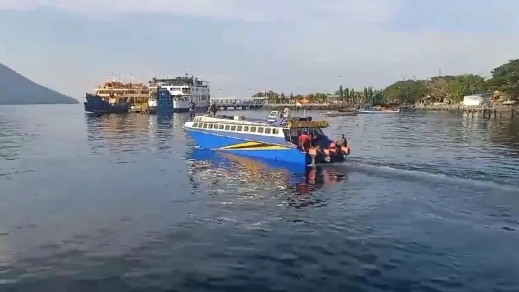 Pengawasan Ketat Distribusi Logistik Pilkada 2024 Oleh Anggota Kodim 1501/Ternate dan Instansi Lainnya