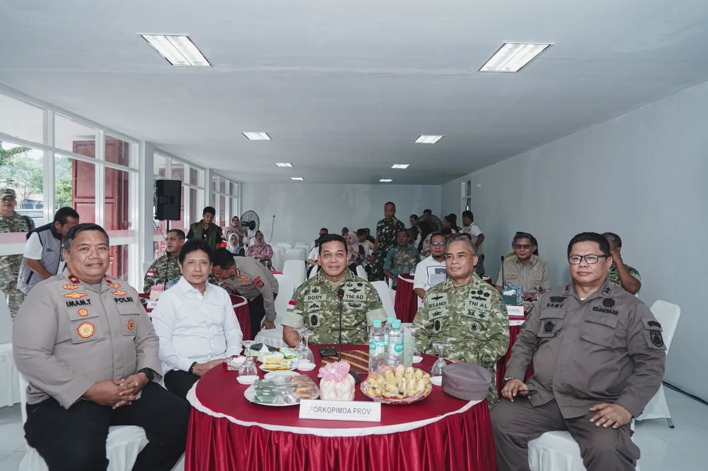 Pangdam XV/Pattimura Ikuti Vicon Peresmian 1.061 Koperasi Desa Merah Putih Oleh Presiden RI