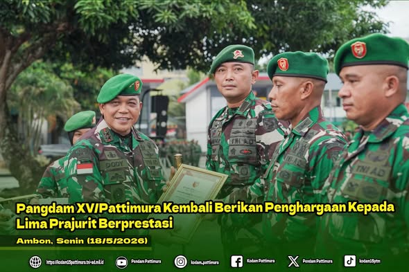 Pangdam XV/Pattimura Kembali Berikan Penghargaan Kepada Lima Prajurit Berprestasi