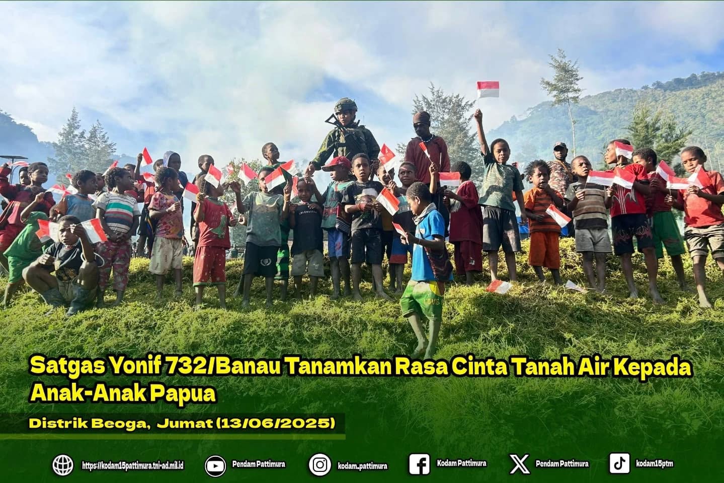Satgas Yonif 732/Banau Tanamkan Rasa Cinta Tanah Air Kepada Anak-Anak Papua