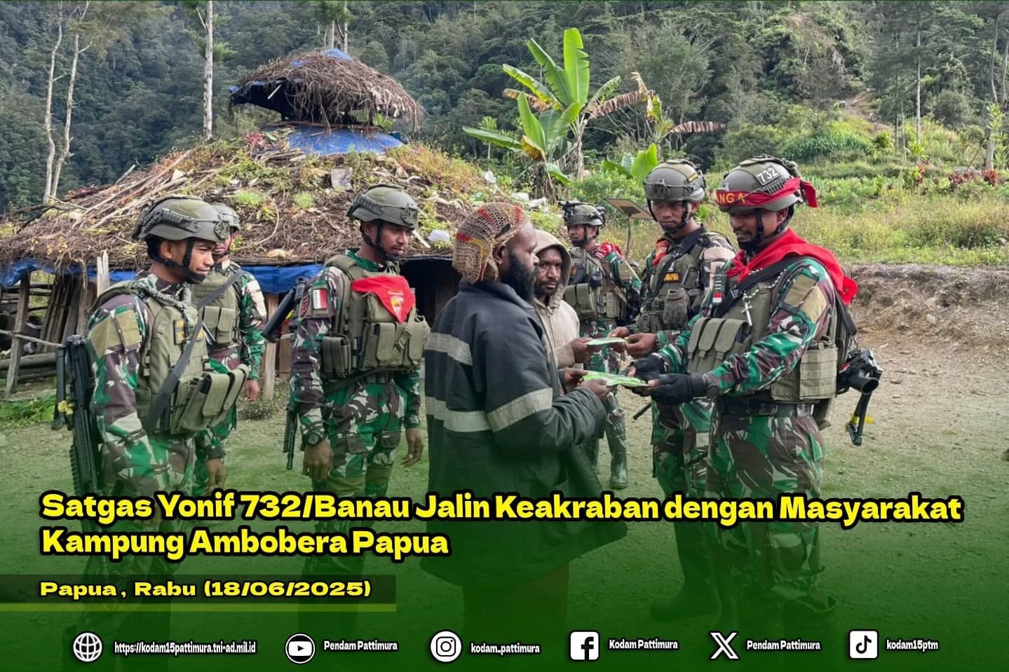 Satgas Yonif 732/Banau Jalin Keakraban dengan Masyarakat Kampung Ambobera Papua