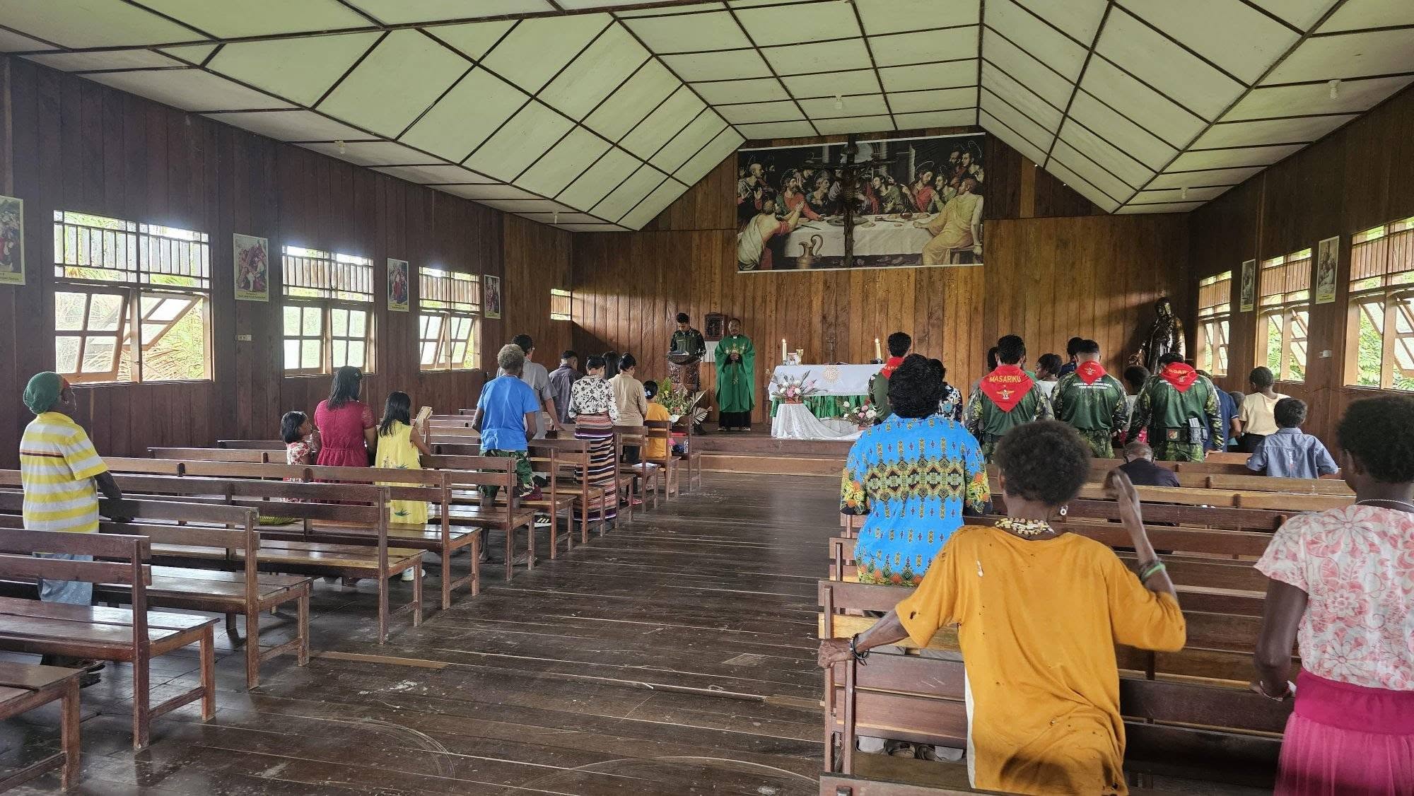 MINGGU KASIH TUMBUHKAN PERSAUDARAAN DI TANAH PAPUA